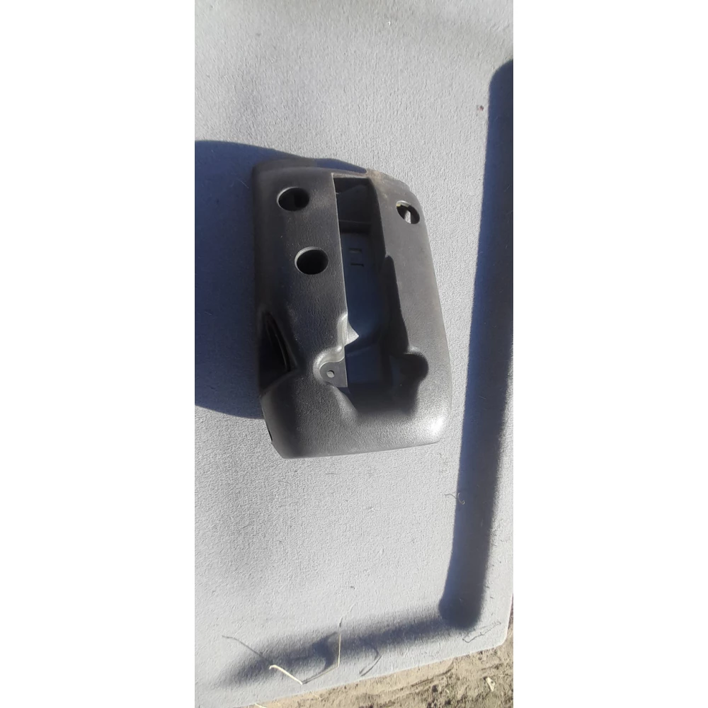 Подрулевой кожух Volvo v40