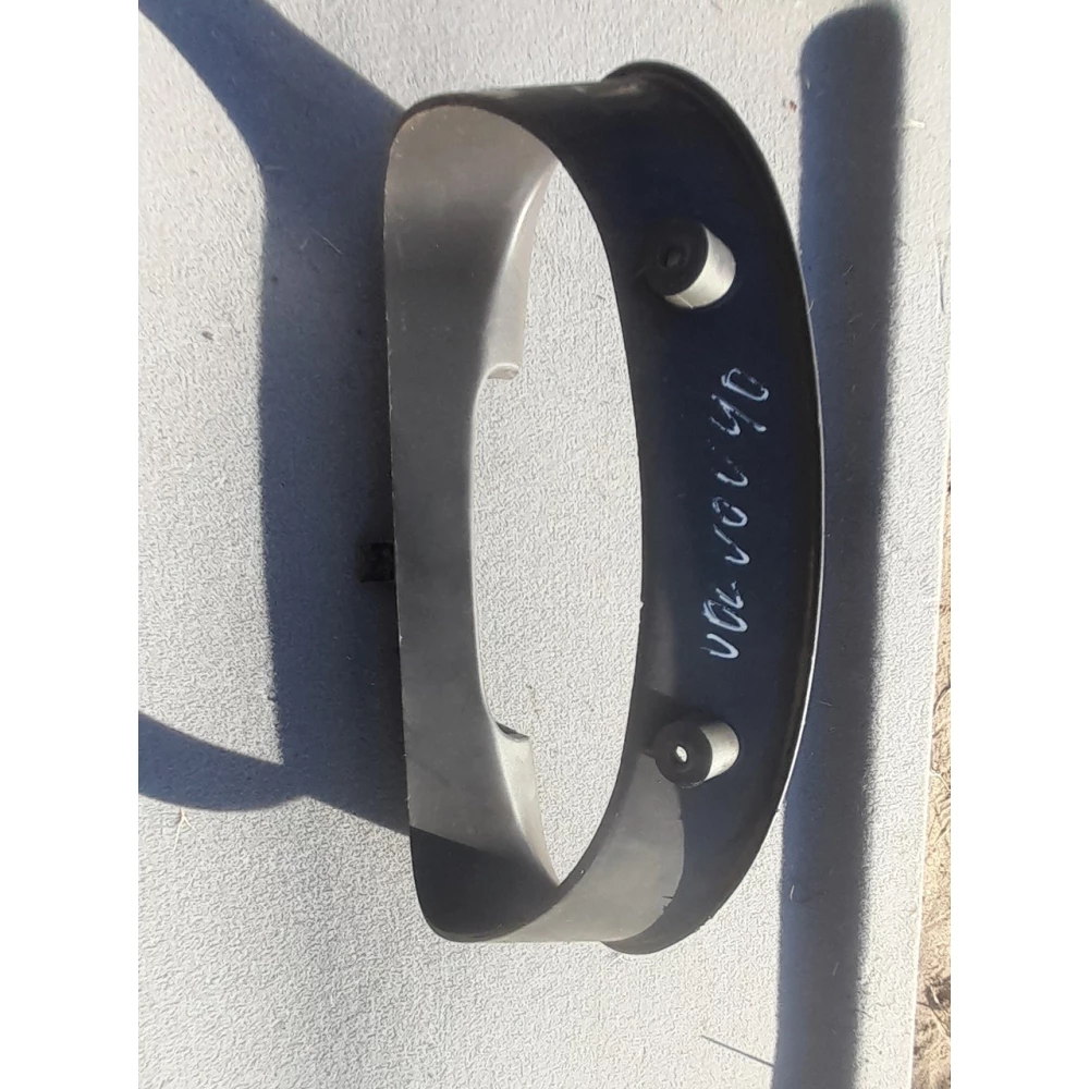 Пластик панели приборов Volvo v40