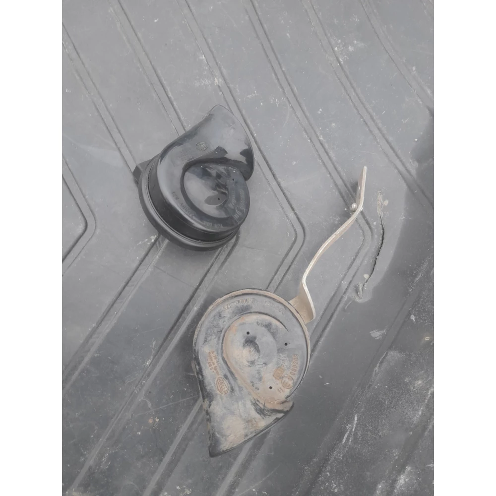 A28657625  звуковой сигнал Ауди А4В6