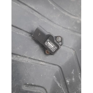 Изображение товара -  038906051B Датчик тиску в впускном колекторі VW PASSAT. AUDI. .