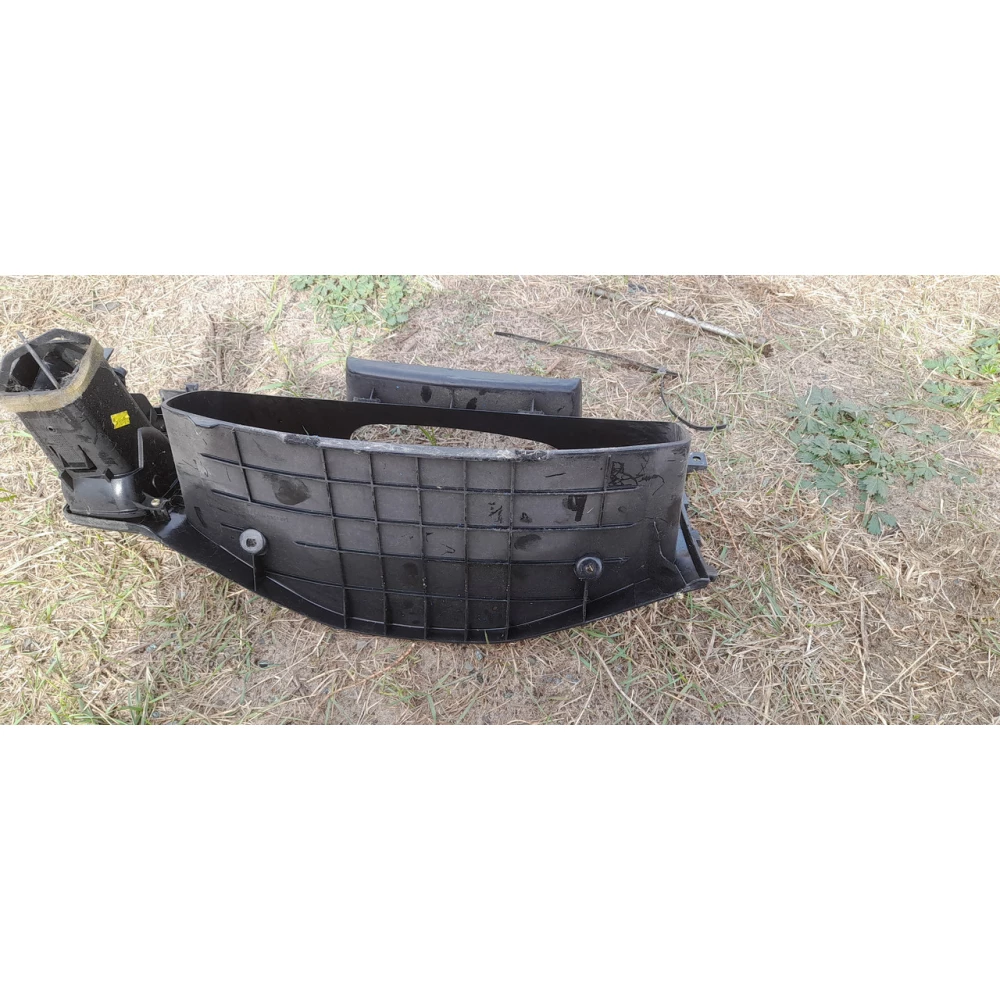 Пластик панели приборов Nissan Primera