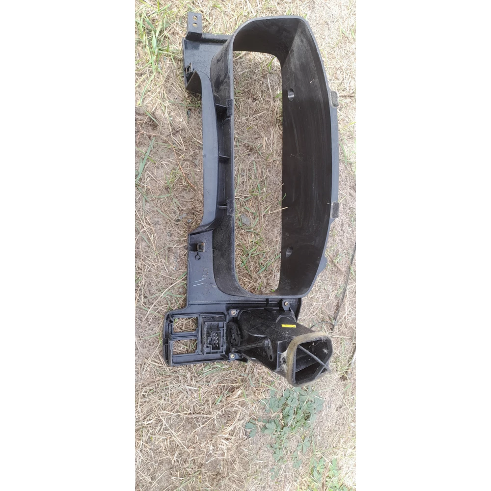 Пластик панели приборов Nissan Primera