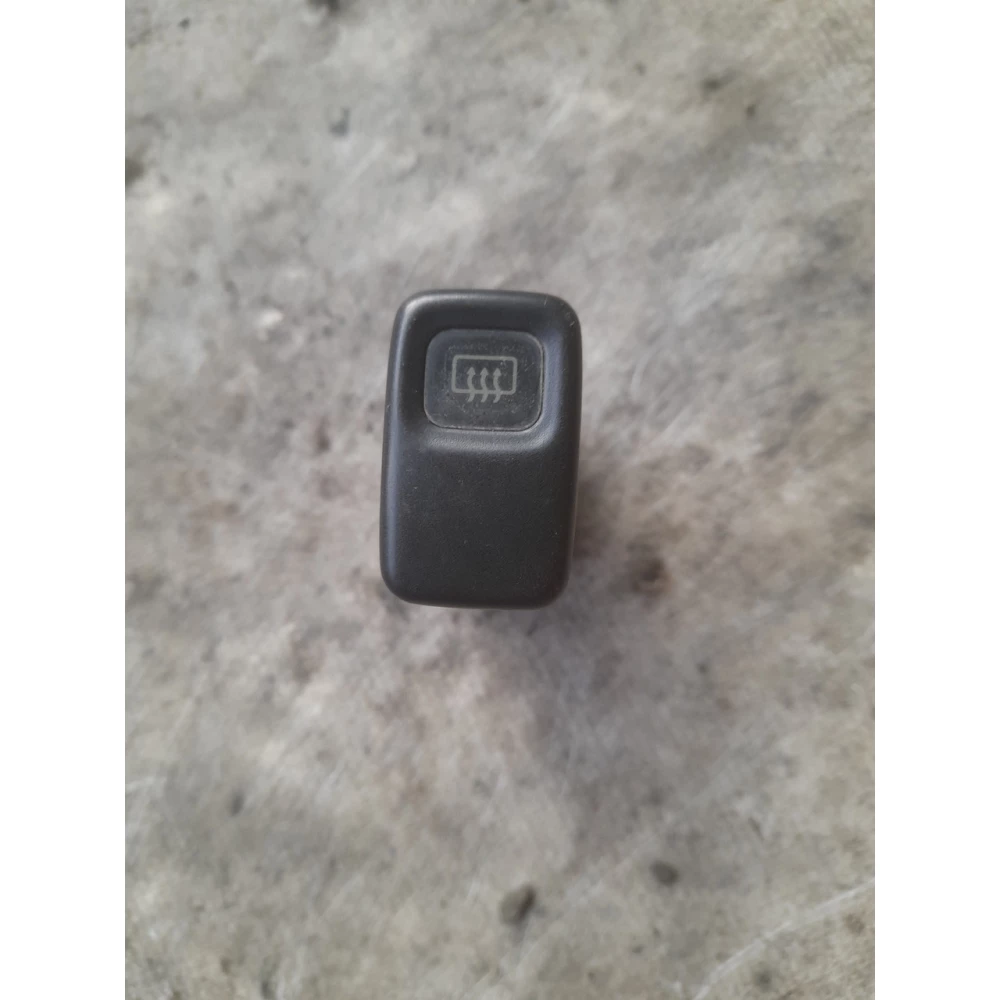 GA2A66460A

 кнопка нагрівання заднього скла Мазда 6