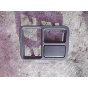 Изображение товара -  6896090j00 заглушка кнопок управления дзеркалами  Nissan Almera N16