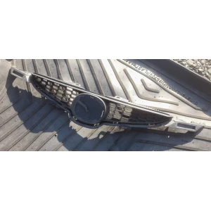 Изображение товара -  DG8050711 Mazda 2 передняя решетка 

 радиатора