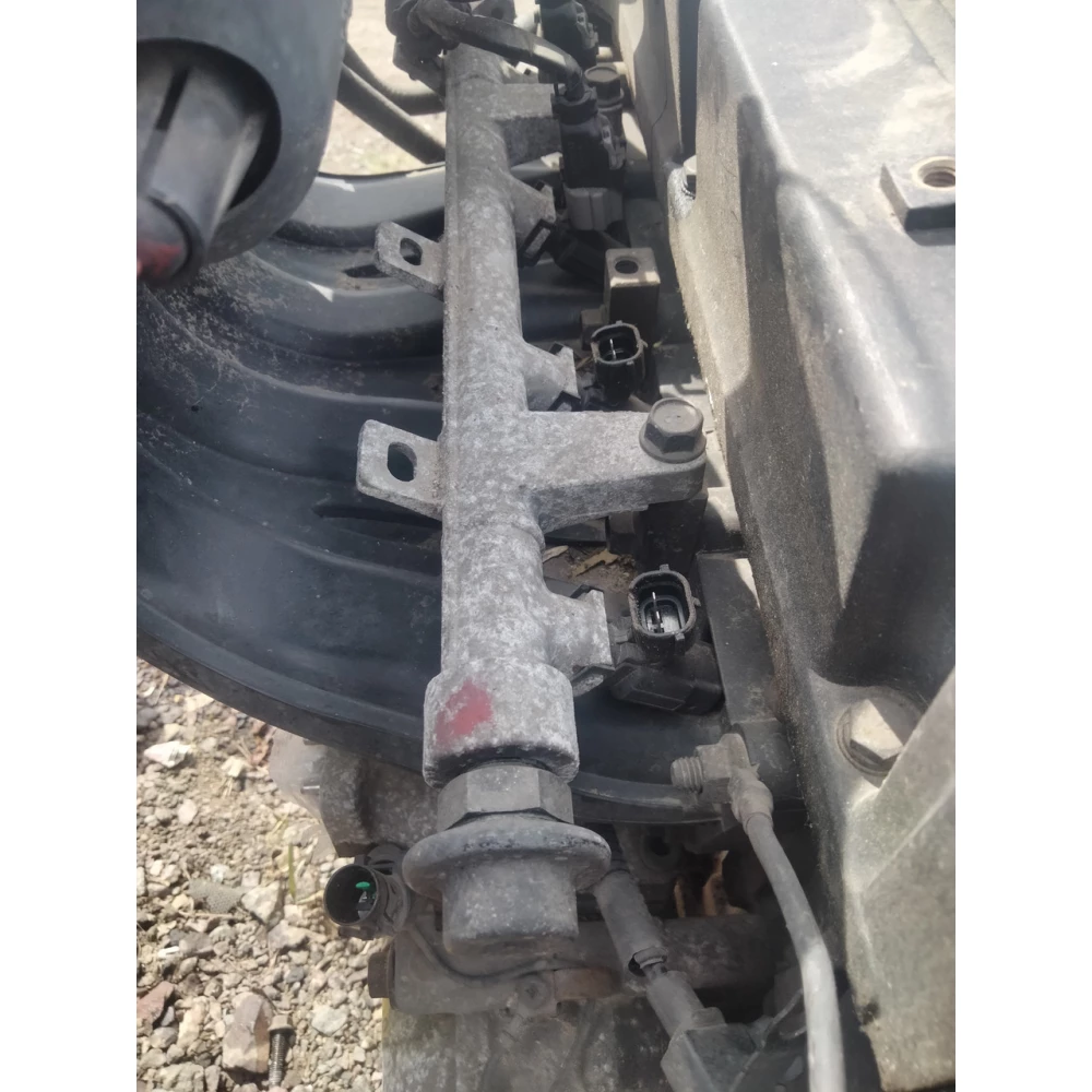 Топливная рампа Hyundai Elantra XD 1.6i