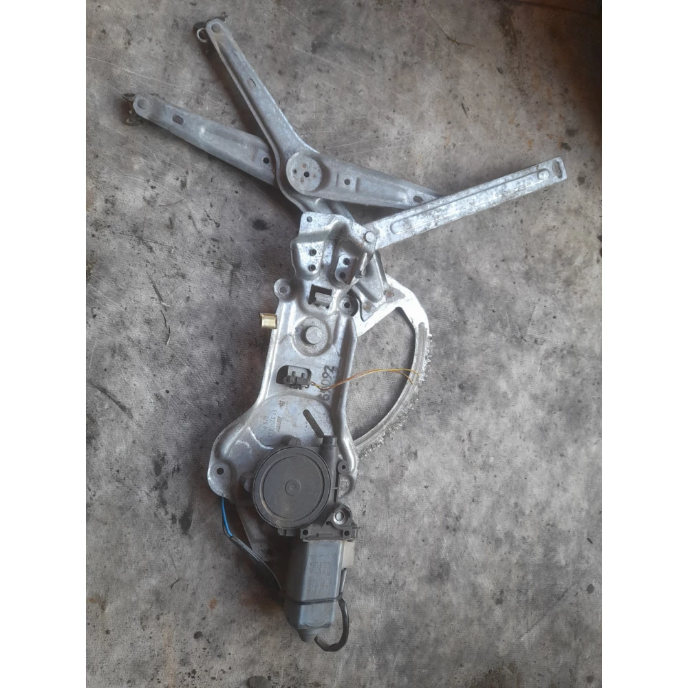 513219440709 передний правый  стеклоподйомник BMW E34