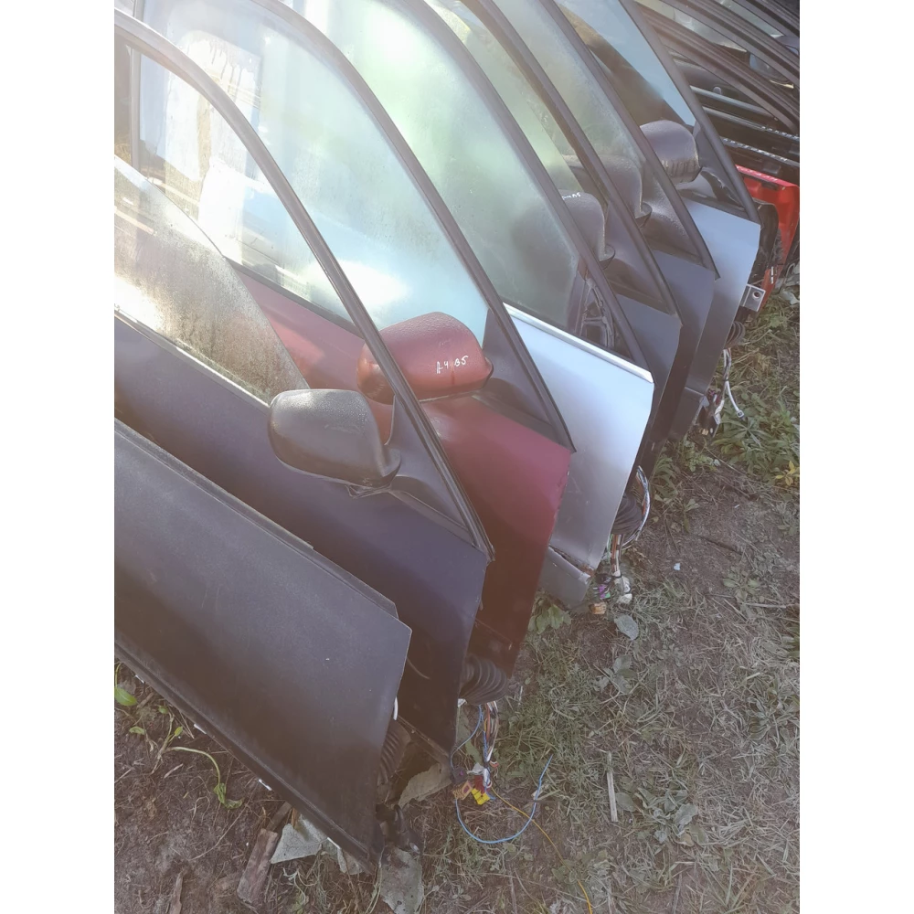 Передняя правая дверь Ауди а4б5