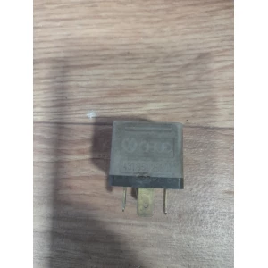 Изображение товара -  Реле audi 431951253а bosch 0332014152 12в 25а