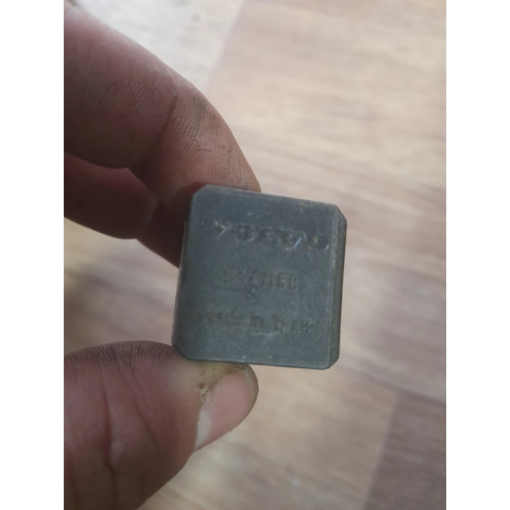 9441158 реле Volvo