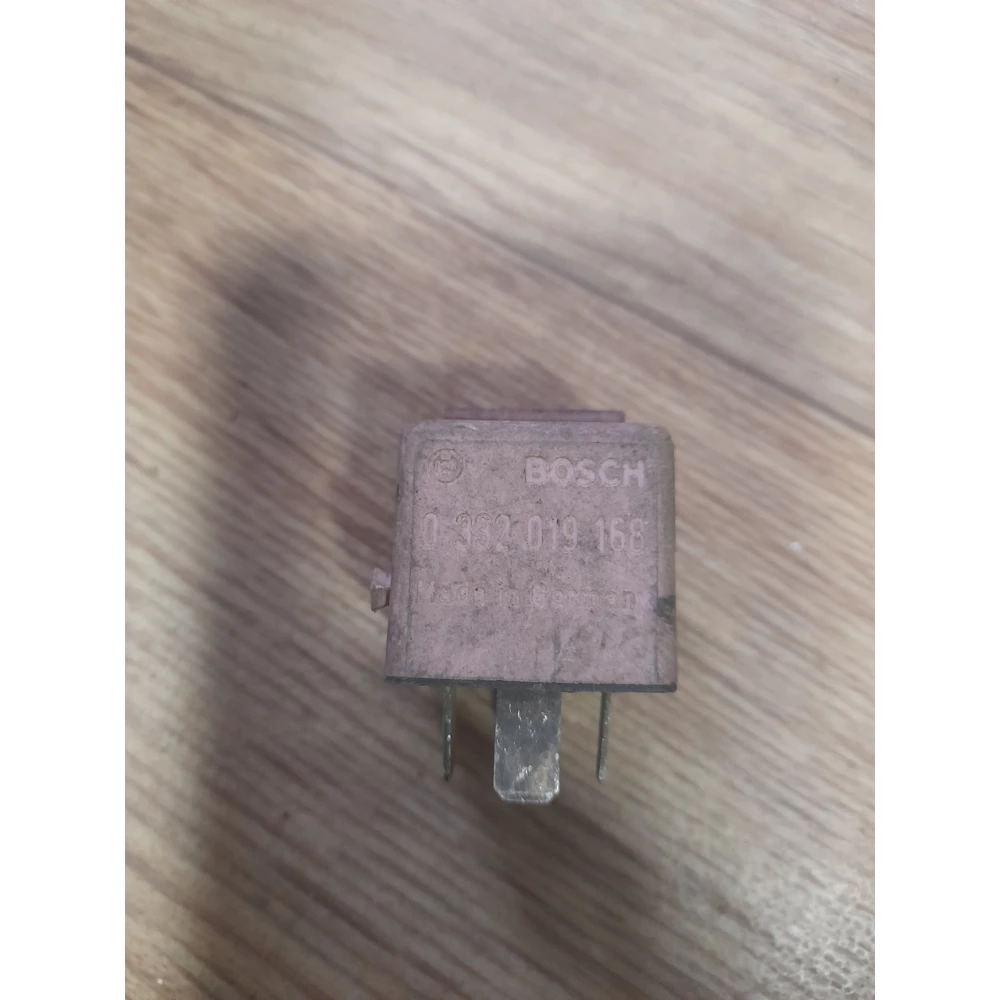 0332019168 реле Bmw E39