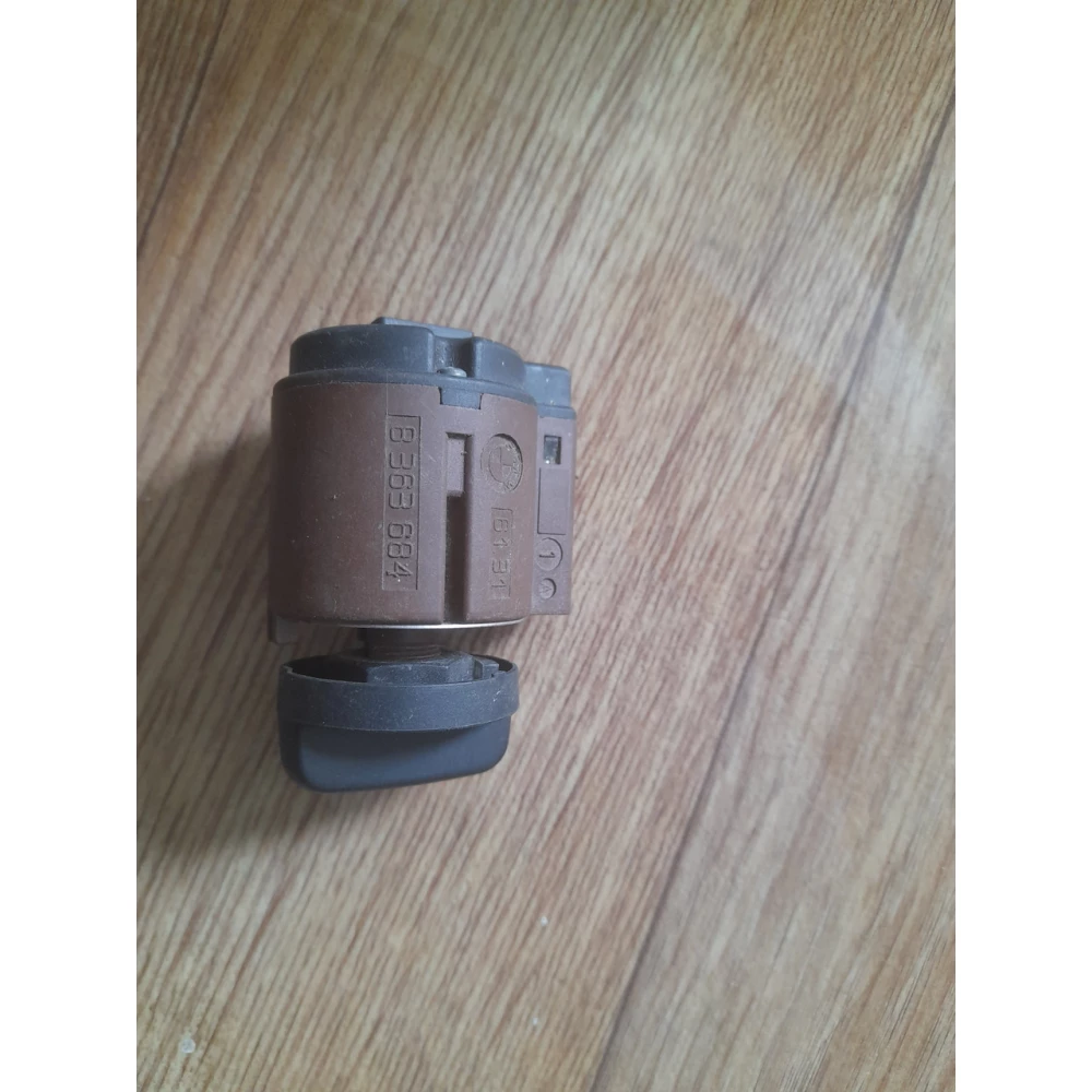 61318363684 кнопка включения света Bmw E39