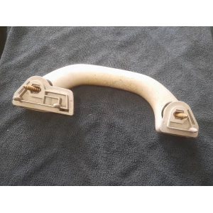 Изображение товара -  1j0857607 задняя правая ручка двери Vw Golf 4