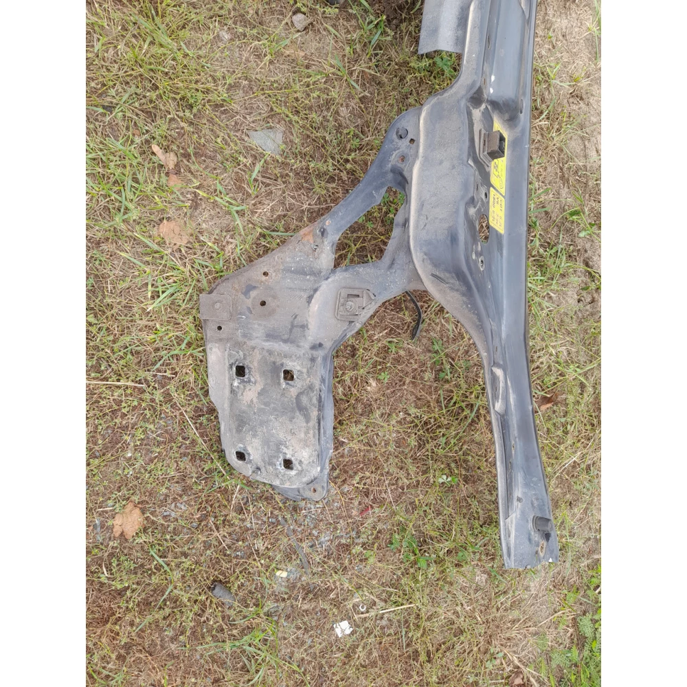 Передний телевизор Rover75