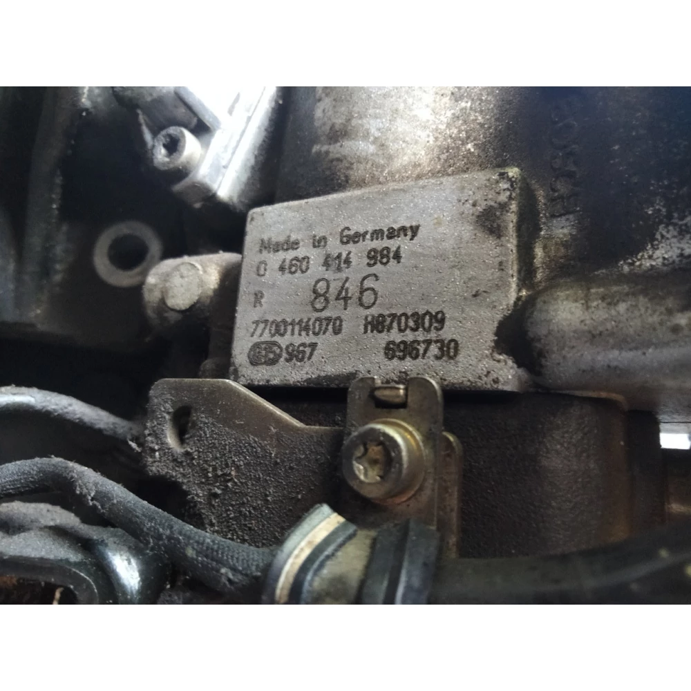 Топливный насос высокого давления ТНВД BOSCH VOLVO V40 S40 1.9 TD 7700114070 / 0460414984