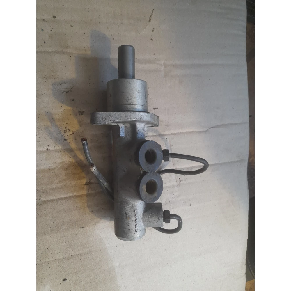 Lucas 1735 тормозной  цилиндр  Ауди 80