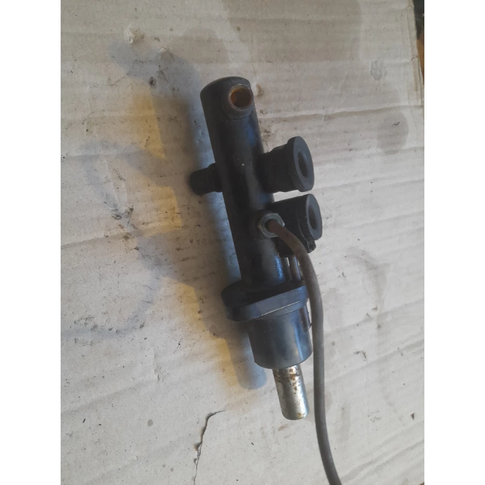 Girling2381  тормозной  цилиндр  Ауди А6с4