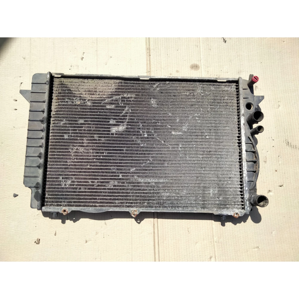 8A0121251E радиатор охлаждения двигателя Audi 80 B4 1.9D