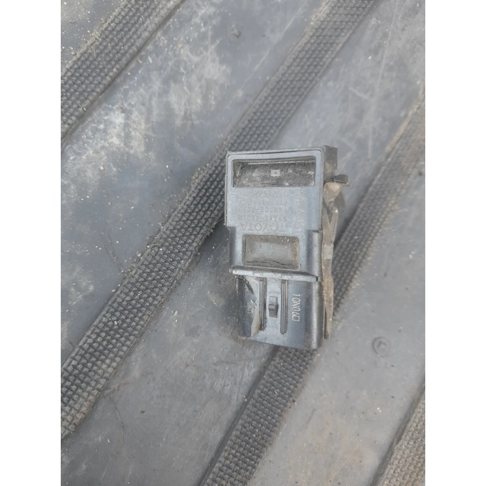 8934148010 датчик парктроника Toyota