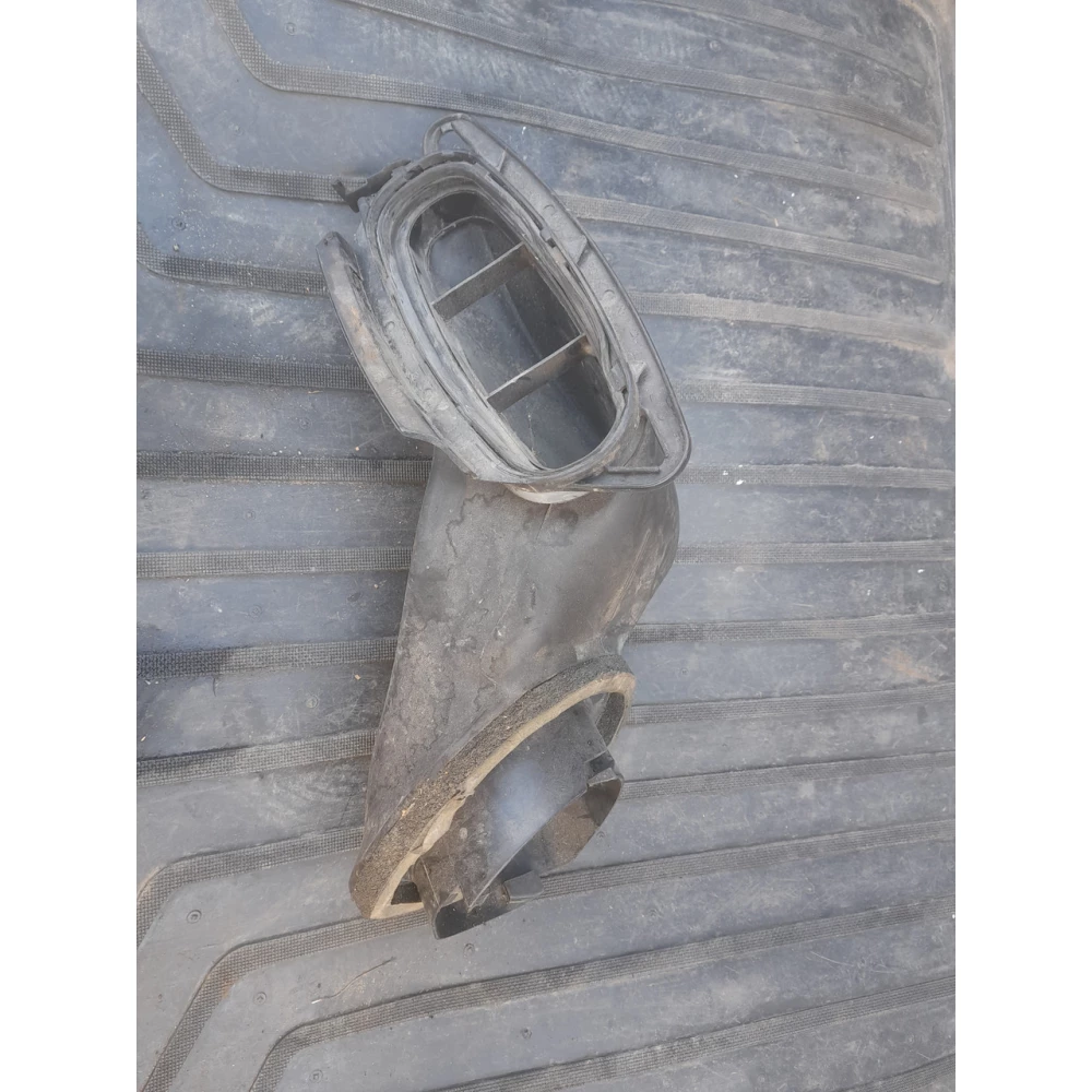 64318391195l патрубок печки BMW E39