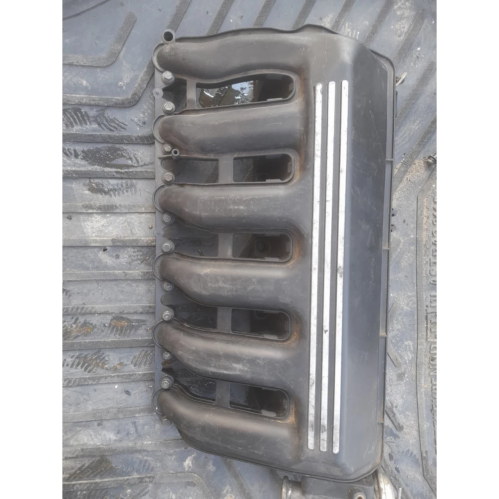 11617800586

 впускной  колектор  BMW M57b30