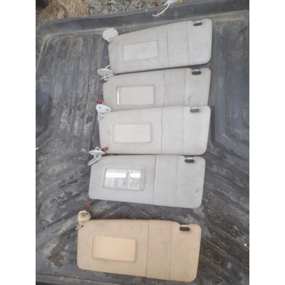 962125-1 левый  солнцезащитный козырок  Bmw E39