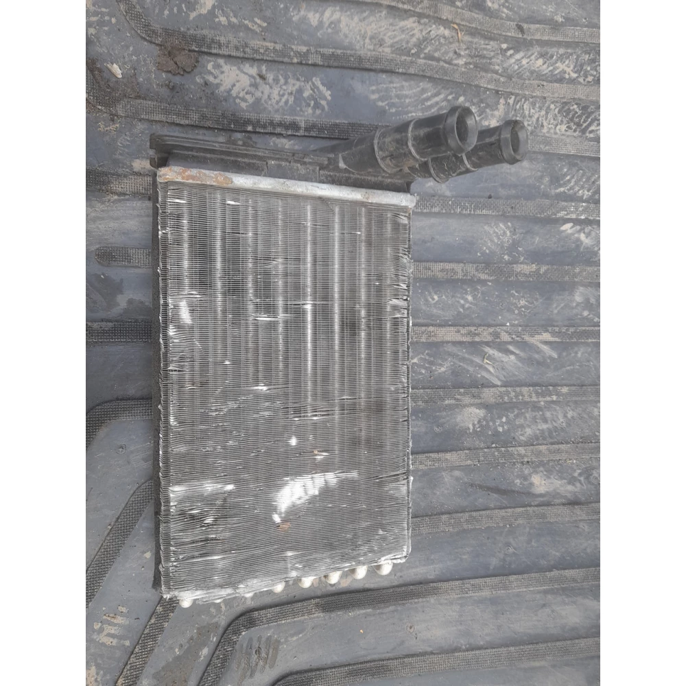 G#86Q8 радиатор печки Vw Passat B4