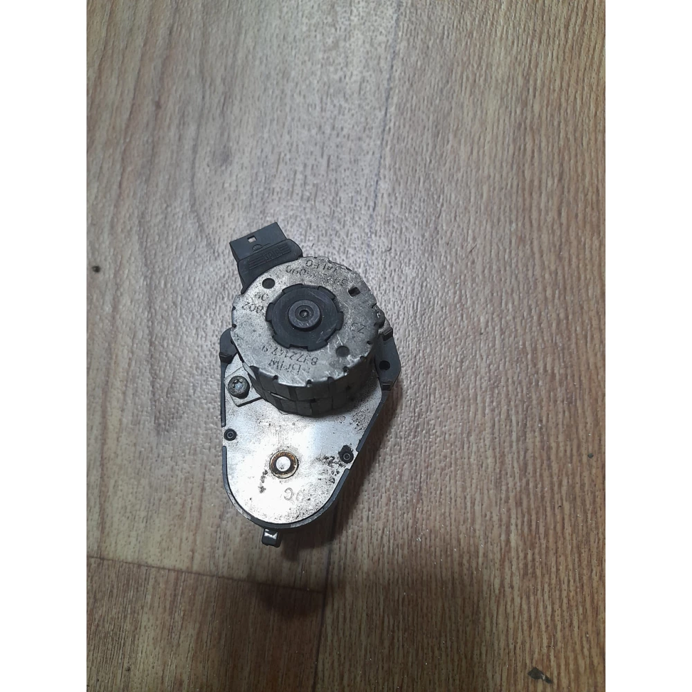 Привод заслонки печки BMW e39