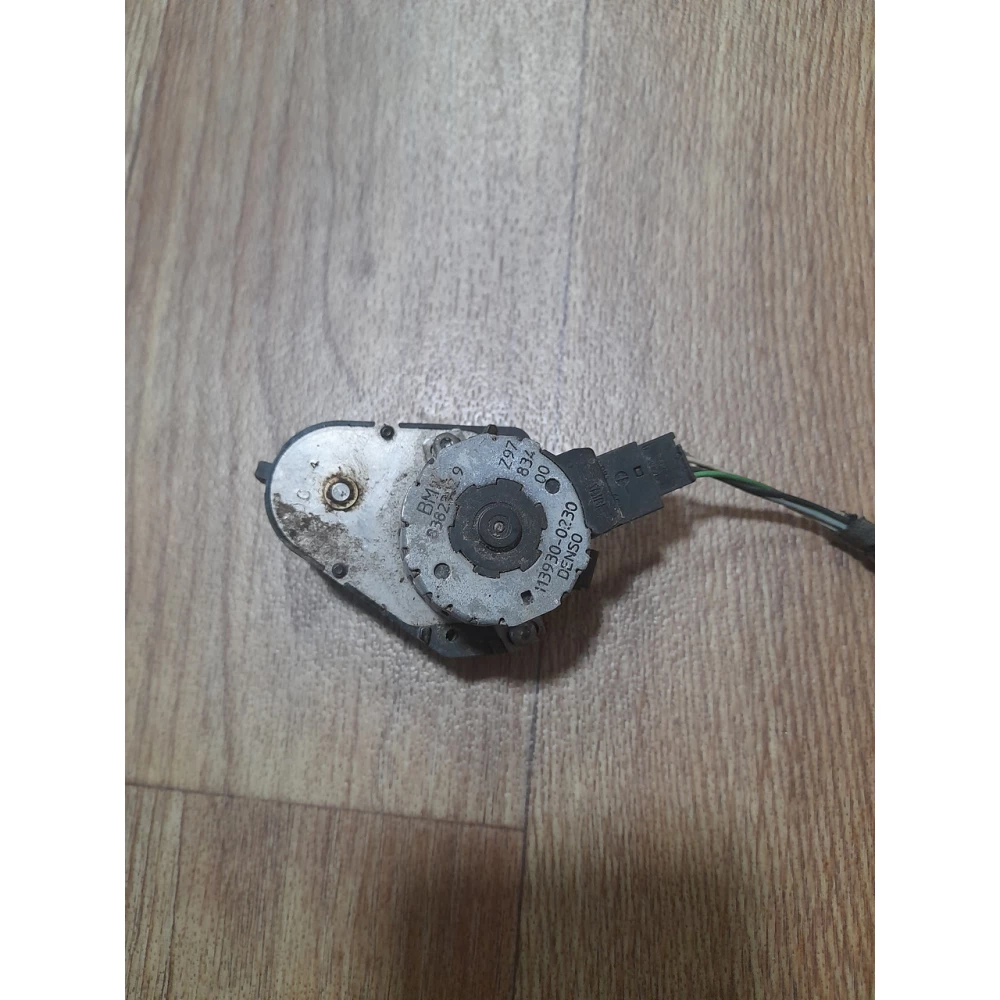 Привод заслонки печки  BMW e39