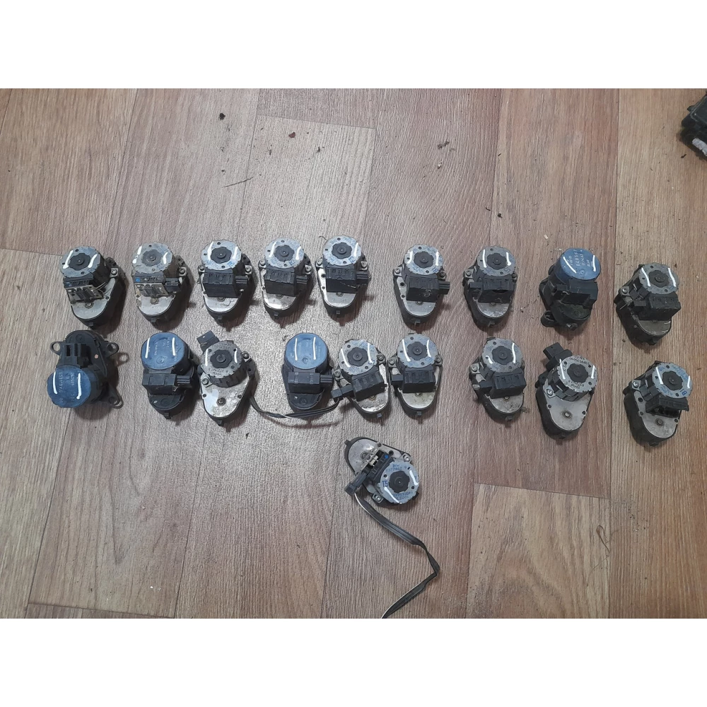 Привода заслонки  печки BMW e39