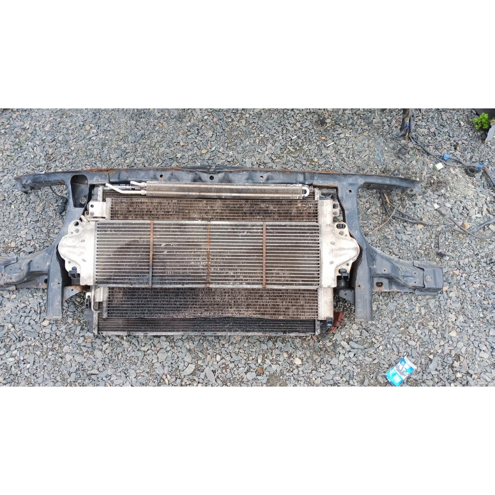 08229104840 телевизор взборе VW Transporter T5