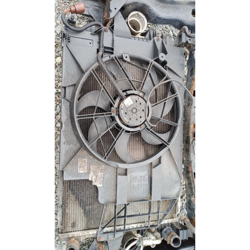 7H0121207 вентилятор радиатора VW Transporter T5