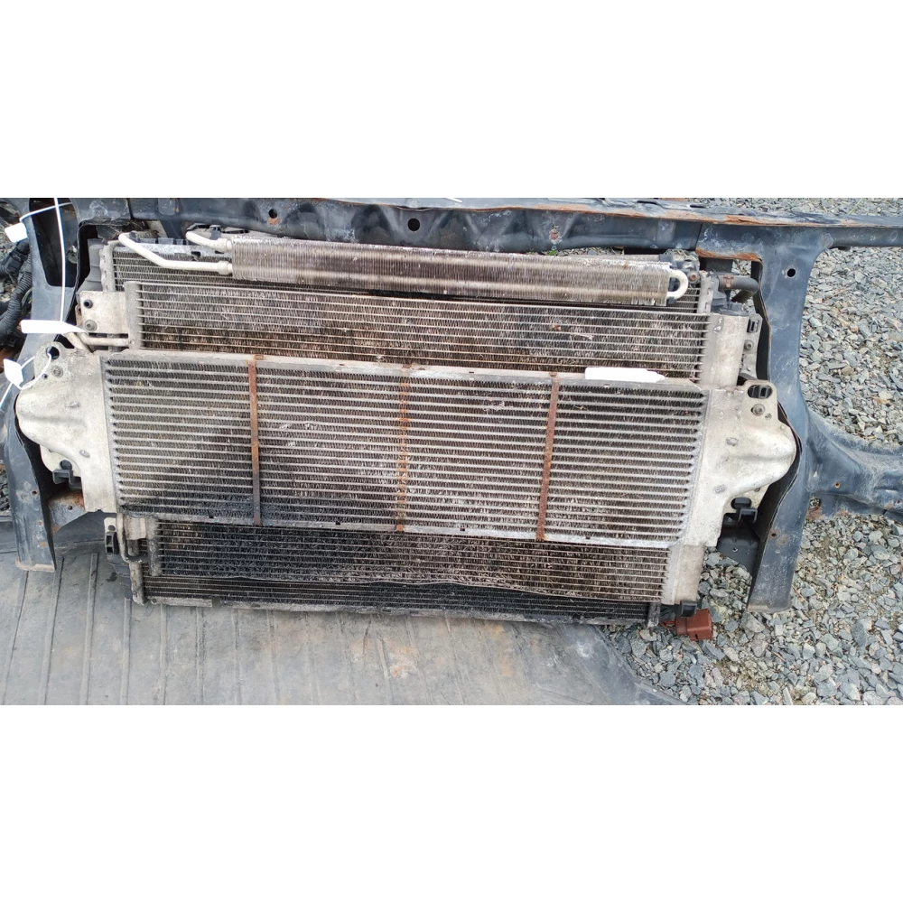 7H0121253J
Радіатор охолодження двигуна Vw Transporter T5