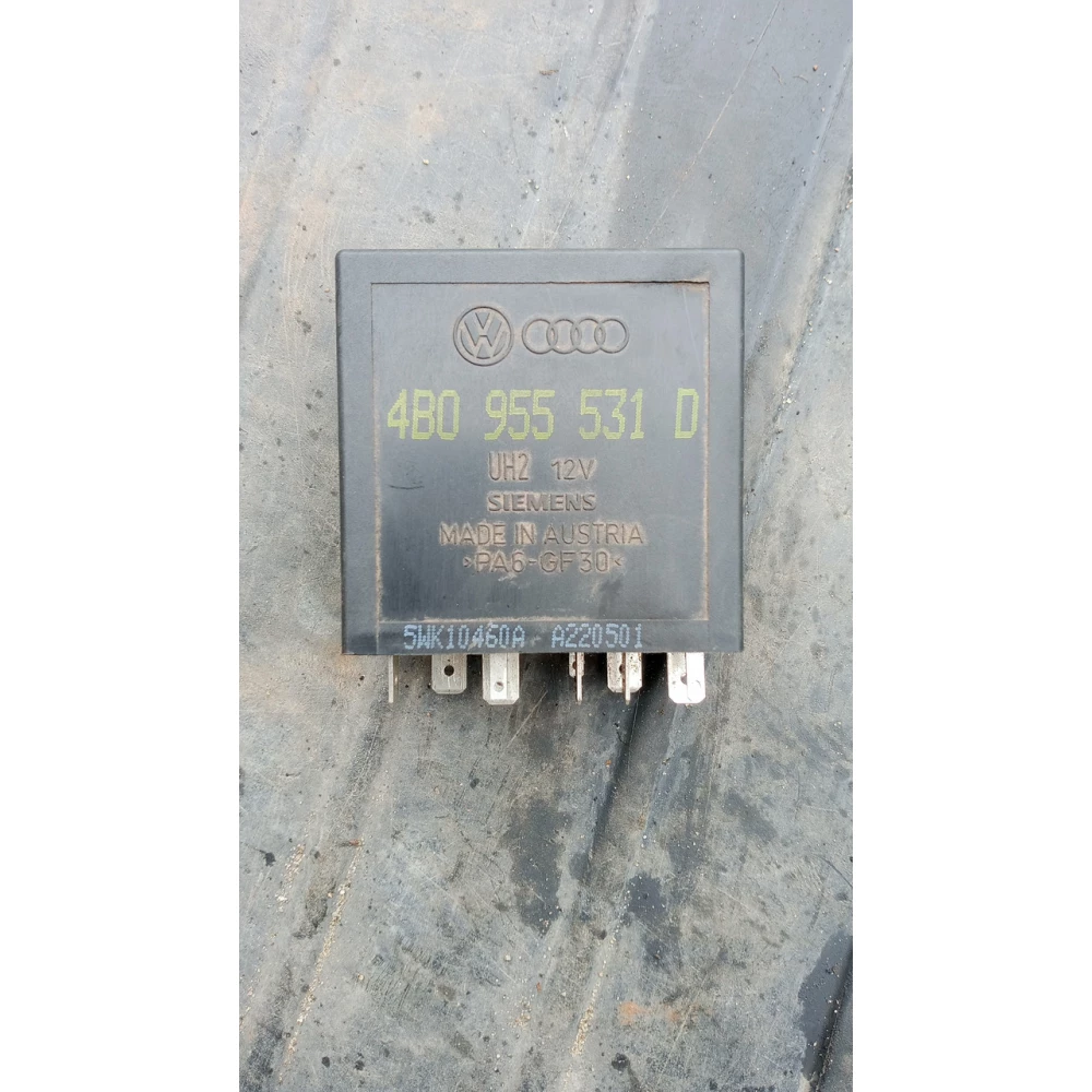 4b0955531D реле дворников Audi A6C5