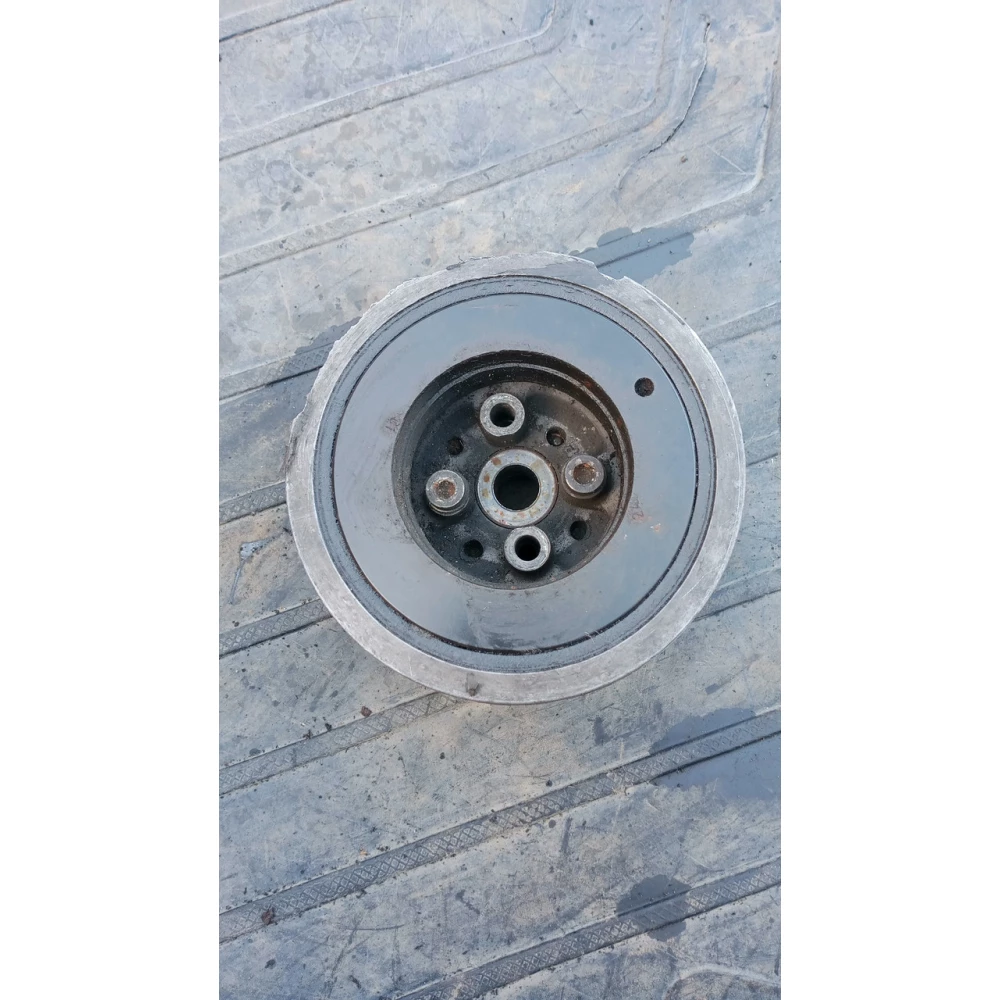 06A105243E шкив коленвала Ауди А6С5  1.9