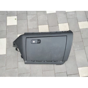 Изображение товара -  Перчаточный ящик, бардачок VW Passat b7 USA черн, 561-857-101-B-82V