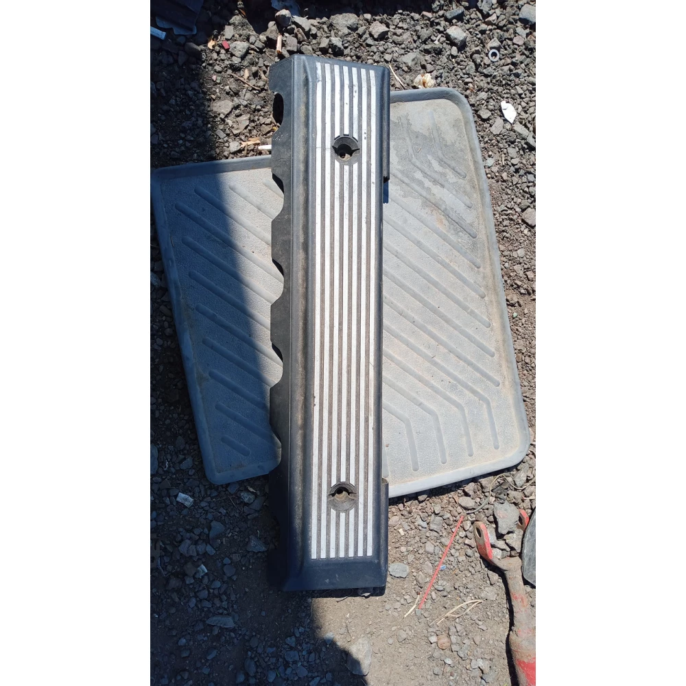 13351740160 декоративна кришка двигателя Bmw E 39