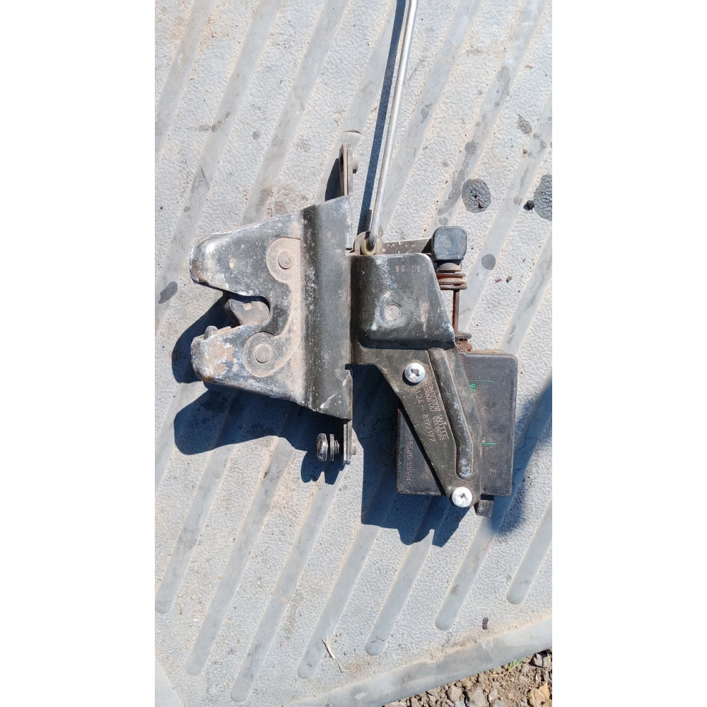 51248172177 замок кришки багажника Bmw E39 седан