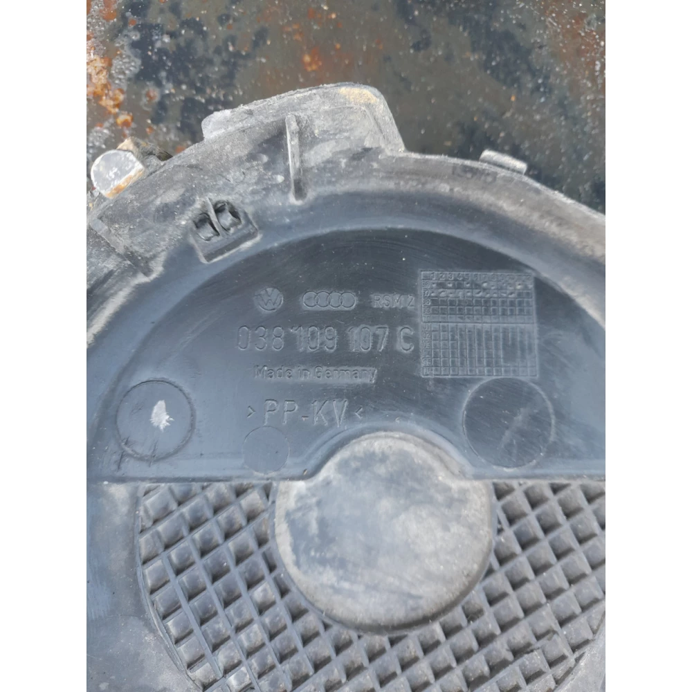 Кожух ремня грм Skoda Octavia 1.9d 038109107